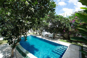 Отель Oazia Villas Canggu  Kuta